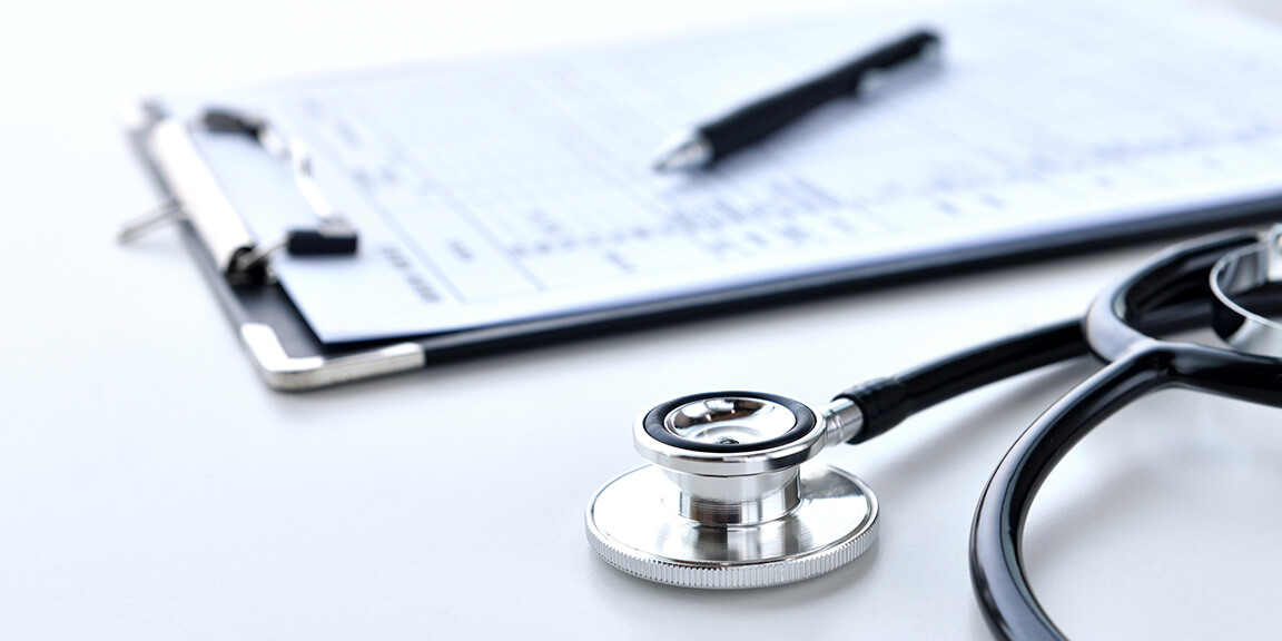 聴診器とメジャーのイメージ